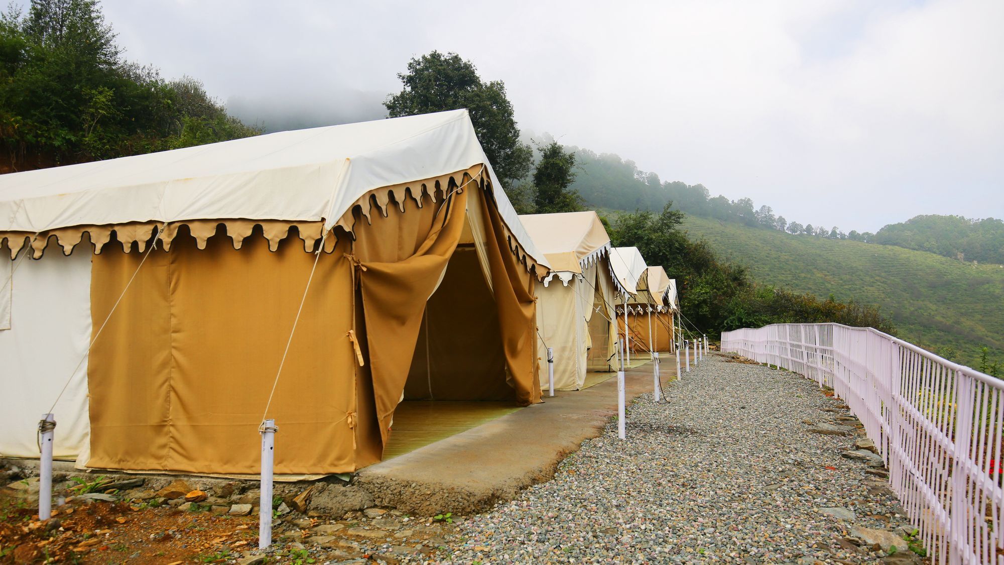 The Swiss Village Resort Naini Tāl Exterior foto